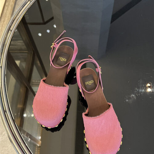 High Quality Luxury Fendi Classic Clogs – Style 46259 product detail