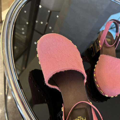 High Quality Luxury Fendi Classic Clogs – Style 46259 product detail