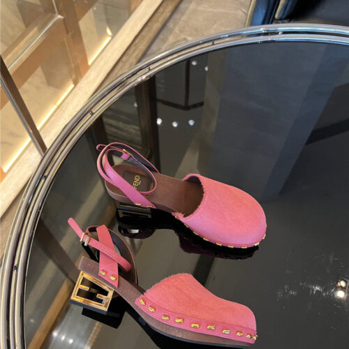 High Quality Luxury Fendi Classic Clogs – Style 46259
