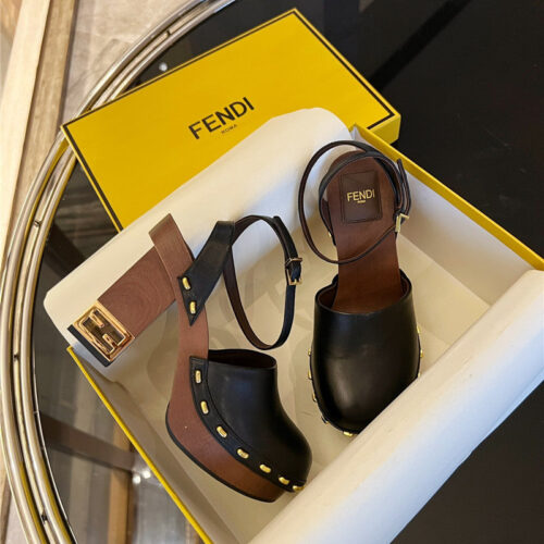High Quality Luxury Fendi Classic Clogs – Style 36083 product detail