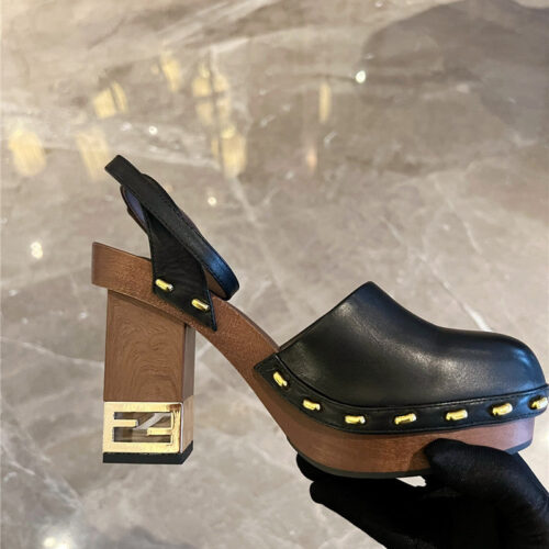 High Quality Luxury Fendi Classic Clogs – Style 36083 product detail