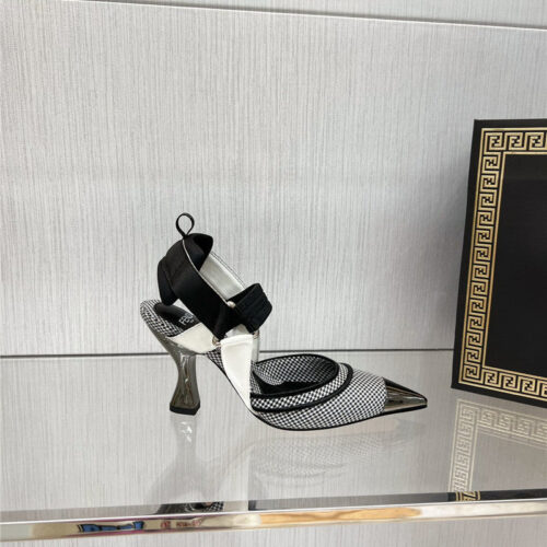 High Quality Luxury Fendi Classic Houndstooth Jacquard Pumps alternate view