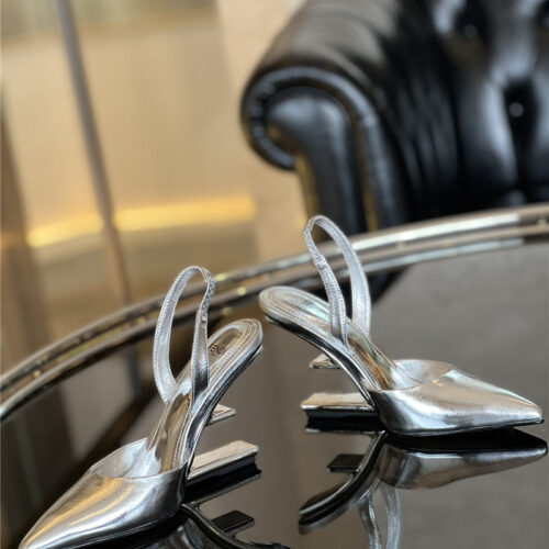 High Quality Luxury Fendi F-Shaped Three-Dimensional Heel Pumps product detail