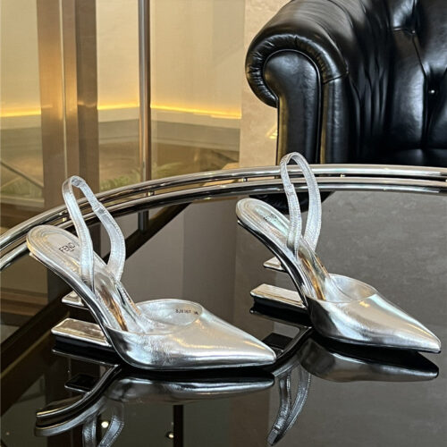 High Quality Luxury Fendi F-Shaped Three-Dimensional Heel Pumps
