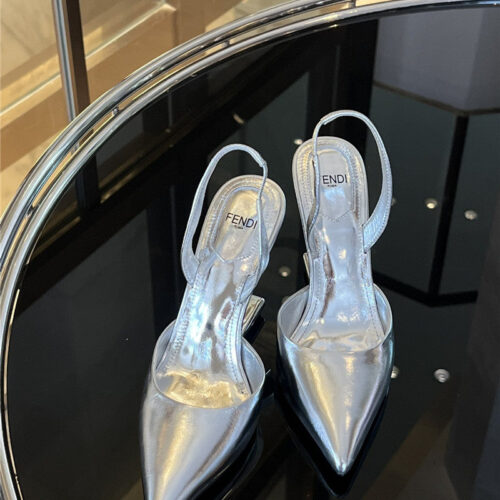 High Quality Luxury Fendi F-Shaped Three-Dimensional Heel Pumps product detail