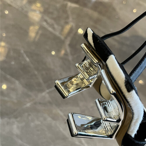High Quality Luxury Fendi Polka Dot Horsehair Slingback Pumps product detail