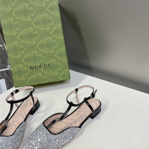 High Quality Luxury Gucci Double G Hardware Buckle Embellished Sandals – Style 74643 product detail