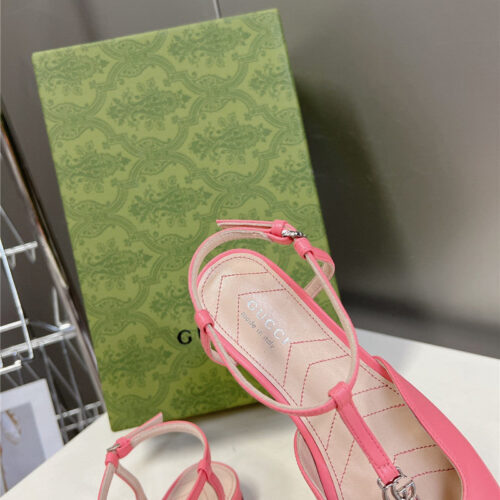 High Quality Luxury Gucci Double G Hardware Buckle Embellished Sandals product detail