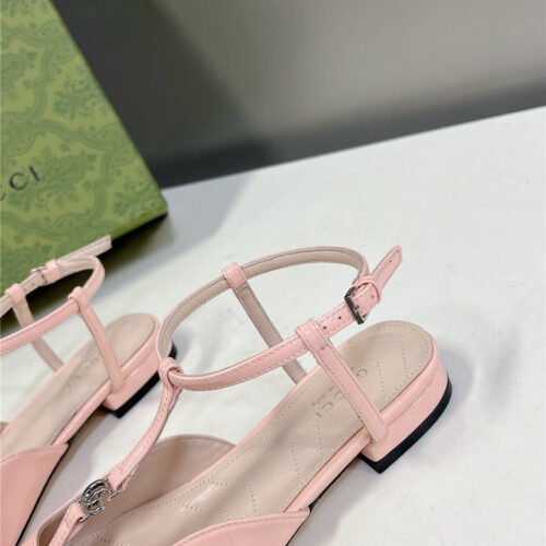 High Quality Luxury Gucci Double G Hardware Buckle Embellished Sandals – Style 05715 product detail