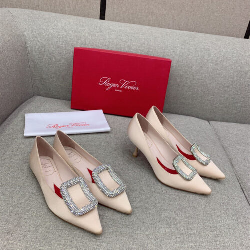 High Quality Luxury Roger Vivier Classic Diamond Buckle Silk Pumps product detail