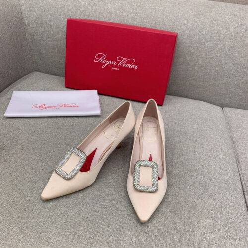 High Quality Luxury Roger Vivier Classic Diamond Buckle Silk Pumps product detail