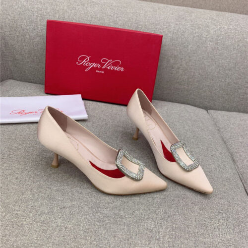 High Quality Luxury Roger Vivier Classic Diamond Buckle Silk Pumps product detail