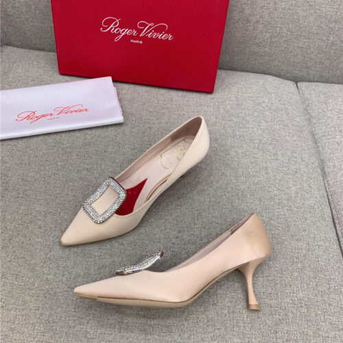 High Quality Luxury Roger Vivier Classic Diamond Buckle Silk Pumps product detail