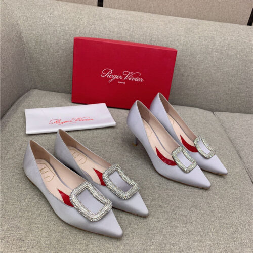 High Quality Luxury Roger Vivier Classic Diamond Buckle Silk Pumps – Style 11220 product detail