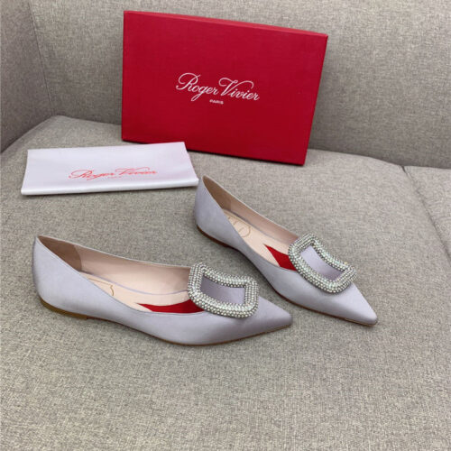 High Quality Luxury Roger Vivier Classic Diamond Buckle Silk Pumps – Style 11220