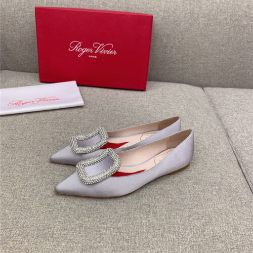 High Quality Luxury Roger Vivier Classic Diamond Buckle Silk Pumps – Style 11220 alternate view