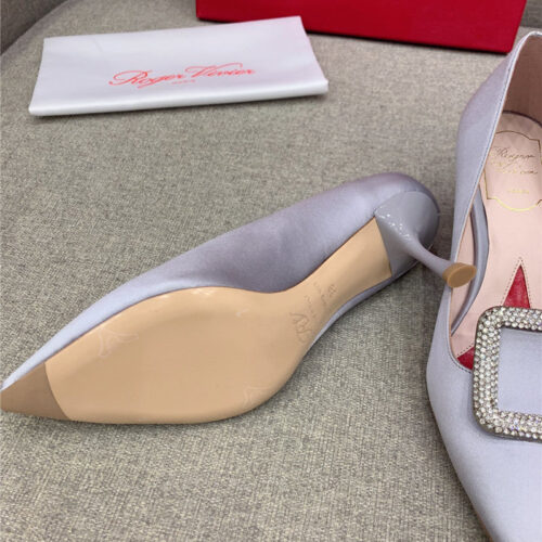 High Quality Luxury Roger Vivier Classic Diamond Buckle Silk Pumps – Style 11220 product detail