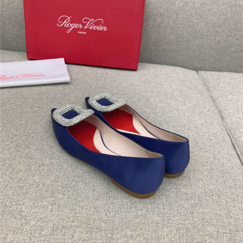 High Quality Luxury Roger Vivier Classic Diamond Buckle Silk Pumps – Style 09524 product detail