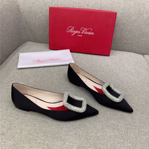 High Quality Luxury Roger Vivier Classic Diamond Buckle Silk Pumps – Style 07828