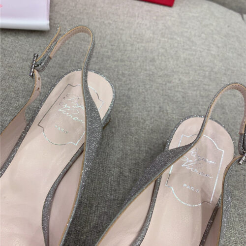 High Quality Luxury Roger Vivier Classic Diamond Buckle Silk High Heel Pumps – Style 16308 product detail