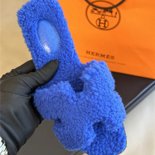 High Quality Luxury Hermes Fur Roll Cake Hair H Slippers – Style 95875 product detail
