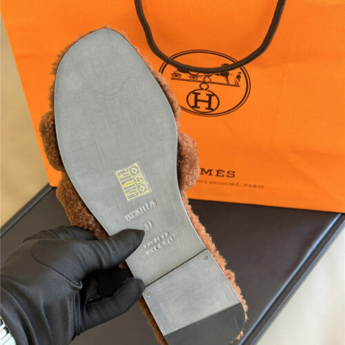 High Quality Luxury Hermes Fur Roll Cake Hair H Slippers – Style 92483 product detail