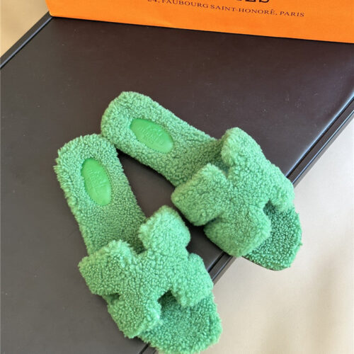 High Quality Luxury Hermes Fur Roll Cake Hair H Slippers – Style 25251