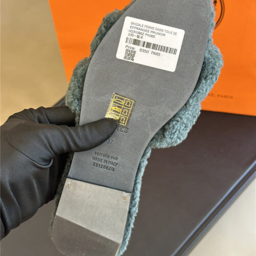 High Quality Luxury Hermes Fur Roll Cake Hair H Slippers – Style 90787 product detail