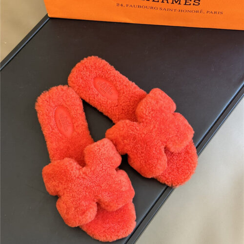 High Quality Luxury Hermes Fur Roll Cake Hair H Slippers – Style 23555