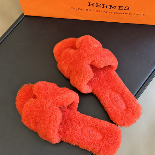 High Quality Luxury Hermes Fur Roll Cake Hair H Slippers – Style 23555 product detail