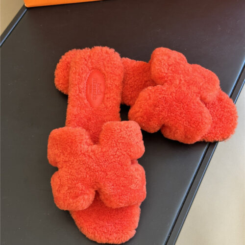 High Quality Luxury Hermes Fur Roll Cake Hair H Slippers – Style 23555 alternate view