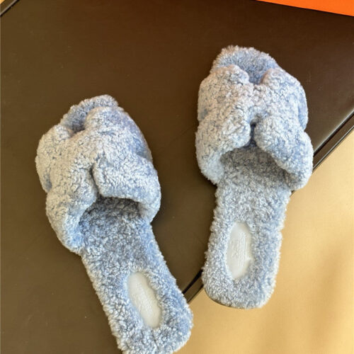 High Quality Luxury Hermes Fur Roll Cake Hair H Slippers product detail