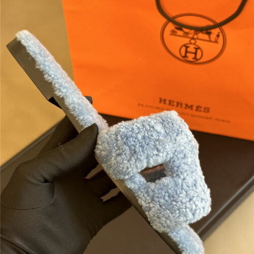 High Quality Luxury Hermes Fur Roll Cake Hair H Slippers product detail