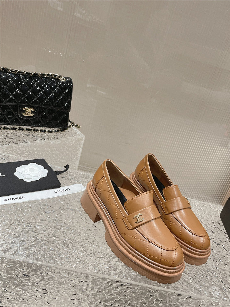 High Quality Luxury Chanel Calfskin Lozenge Shoes – Style 09158 product detail