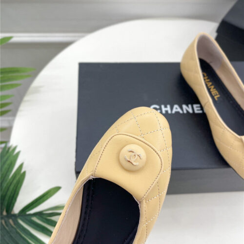 High Quality Luxury Chanel Counter Catwalk Style Ribbed Flat Shoes – Style 16454 product detail