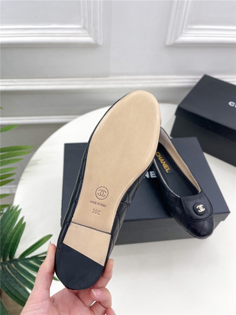 High Quality Luxury Chanel Counter Catwalk Style Ribbed Flat Shoes product detail