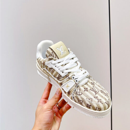 High Quality Luxury Louis Vuitton Retro Basketball Sneakers – Style 73219 alternate view