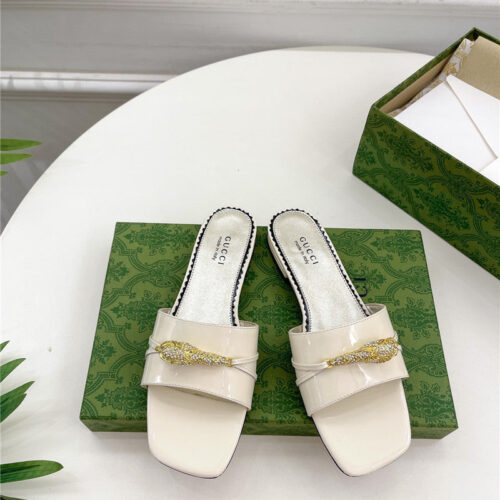 High Quality Luxury Gucci New Metal Snake Head Slippers – Style 90483 product detail