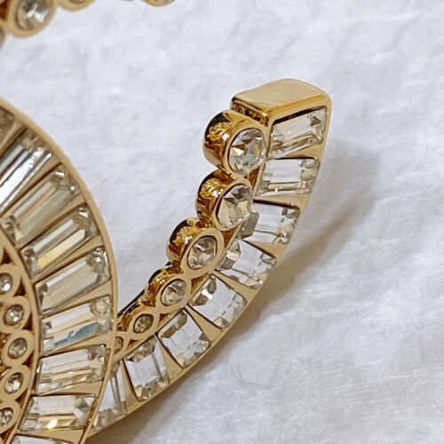 High Quality Luxury Chanel Rhinestone Golden Brass Metal Logo Buckle Calfskin Belt product detail