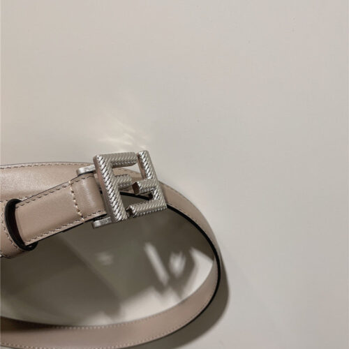 High Quality Luxury Fendi New Calfskin Belt product detail