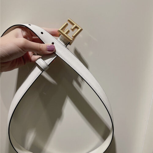 High Quality Luxury Fendi New Calfskin Belt – Style 96358 alternate view