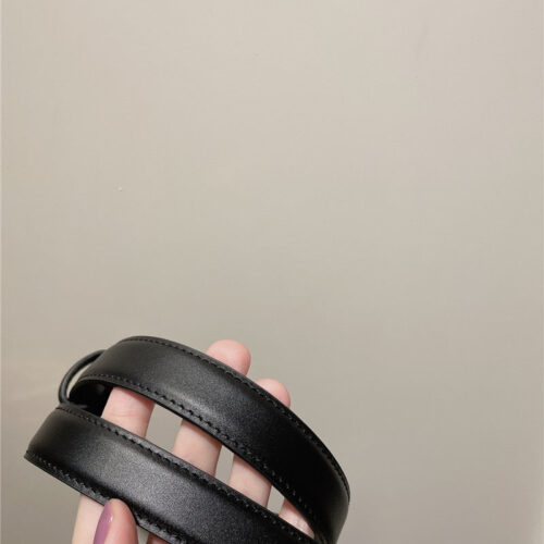 High Quality Luxury Fendi New Calfskin Belt – Style 92966 product detail