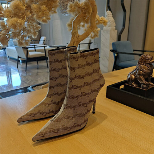 High Quality Luxury Balenciaga Pointed Toe Stiletto Boots alternate view