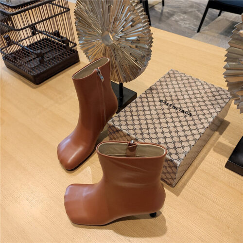 High Quality Luxury Balenciaga Five Toe High Heel Mid Boots product detail
