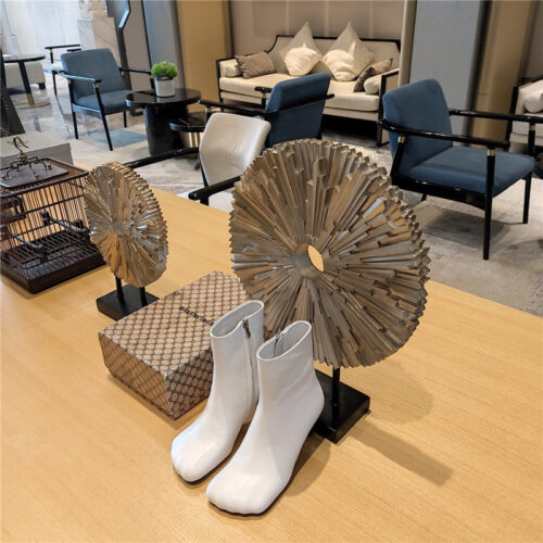 High Quality Luxury Balenciaga Five Toe High Heel Mid Boots – Style 80739 product detail