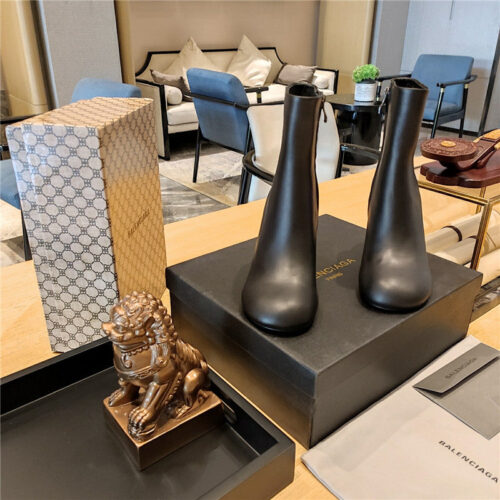 High Quality Luxury Balenciaga Wine Glass Heeled Round Toe Boots product detail