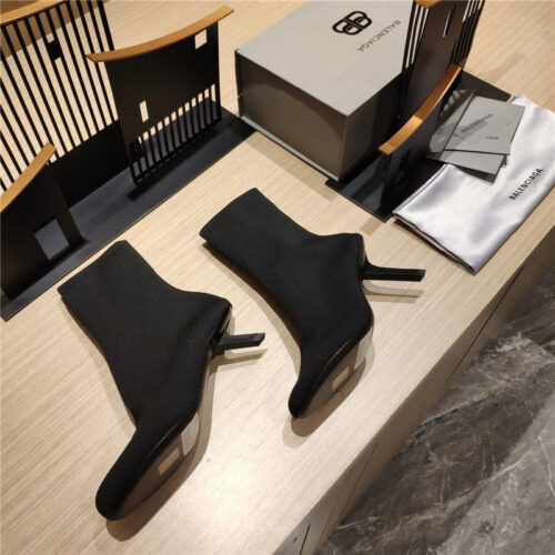 High Quality Luxury Balenciaga’s New 7-Shaped Heel Sock Boots product detail