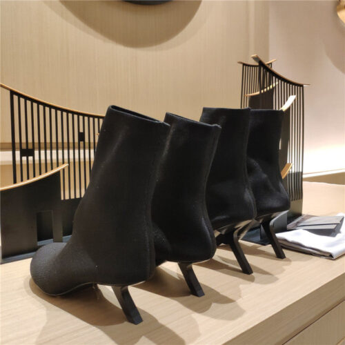 High Quality Luxury Balenciaga’s New 7-Shaped Heel Sock Boots product detail