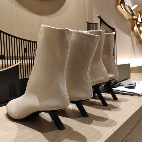 High Quality Luxury Balenciaga’s New 7-Shaped Heel Sock Boots – Style 34019 product detail