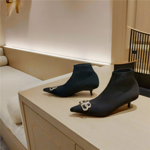 High Quality Luxury Balenciaga New Cat With Small Boots product detail